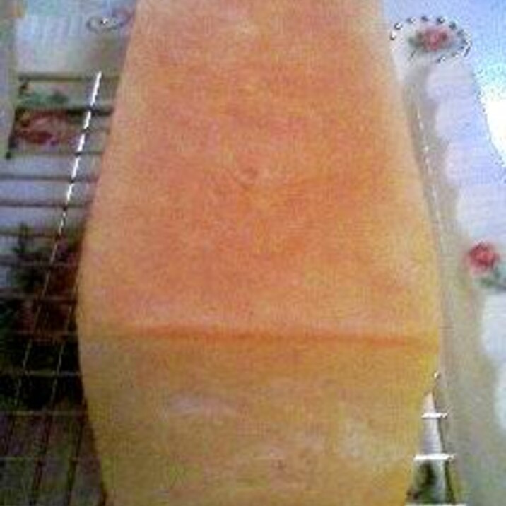 『スリム食パン型』で焼いた食パン